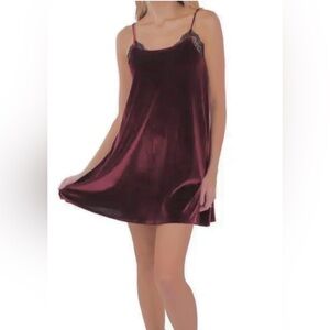 RED NWT Maronie Winter Party Dress Velvet with lace RED RED RED